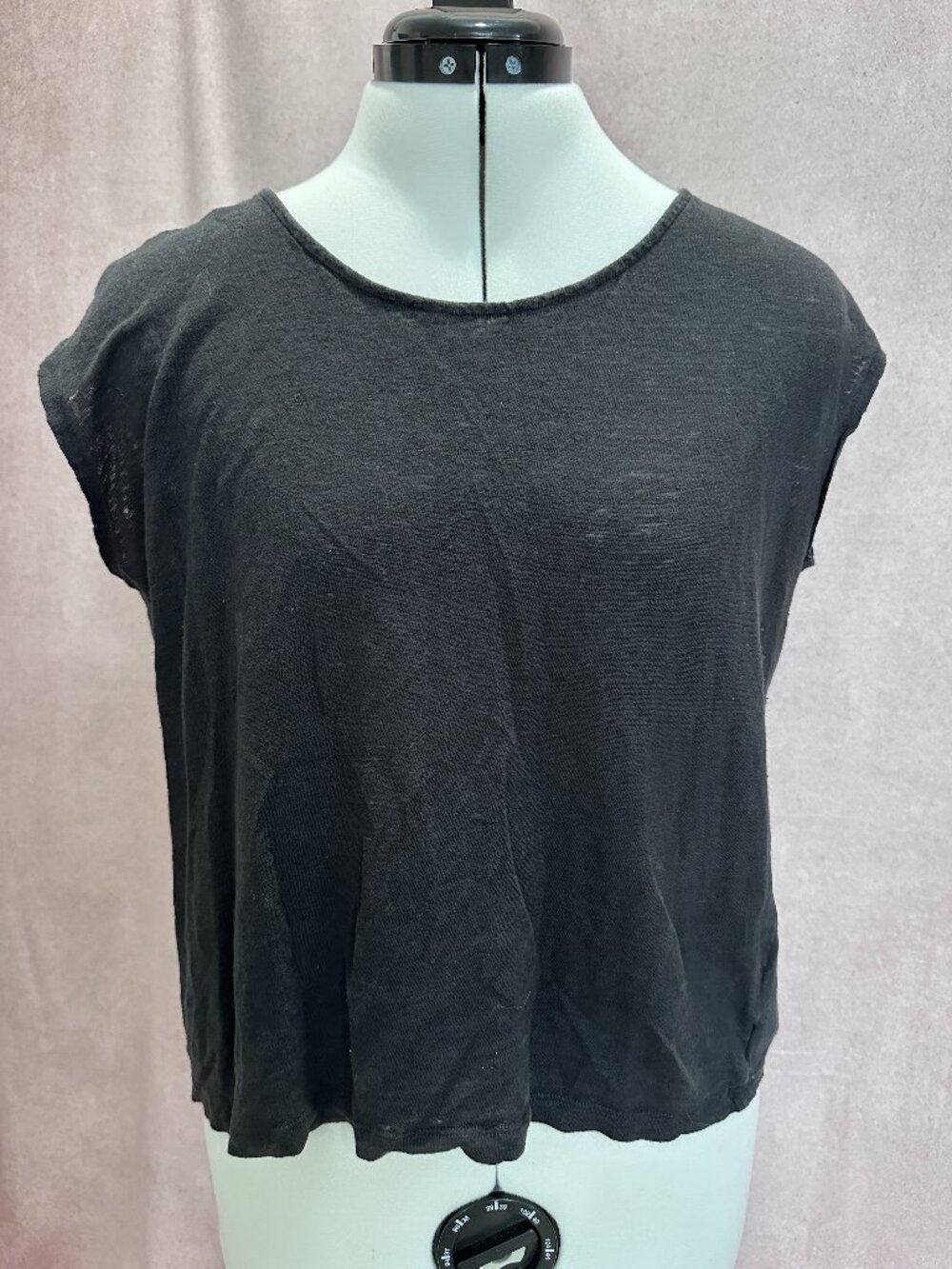 Tahari Black Cap Sleeve 100% Linen Back-Button Women's Top, L